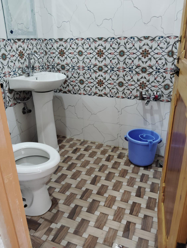 Bathroom 2, Moonlight Homestay, Srinagar