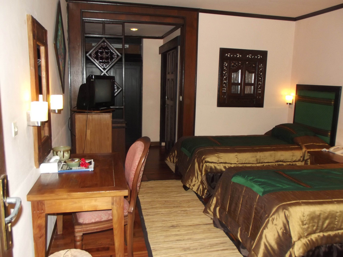 Bedroom 3, Peneeda View Beach Hotel, Denpasar