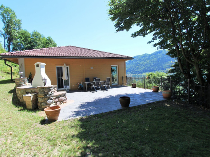 Apartment directly on Lake Ossiach in Carinthia, Villach Land