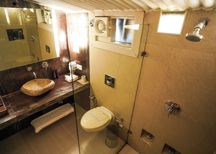 Bathroom 5, The Solluna Resort, Almora