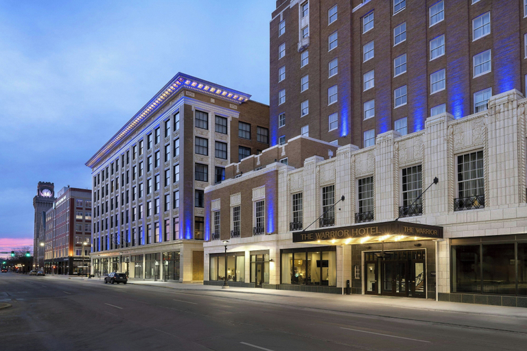 The Warrior Hotel, Autograph Collection, Woodbury