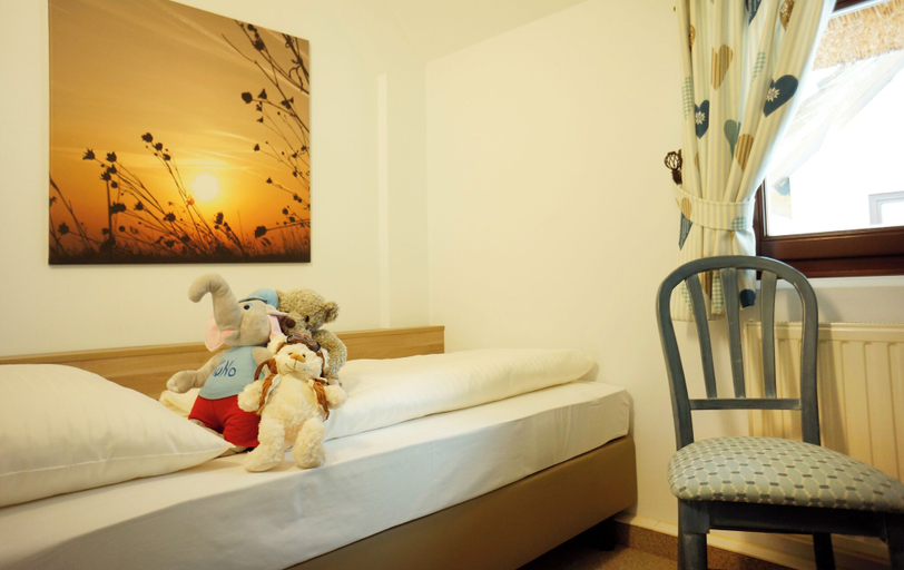 Bedroom 4, VILA VITA Pannonia, Neusiedl am See