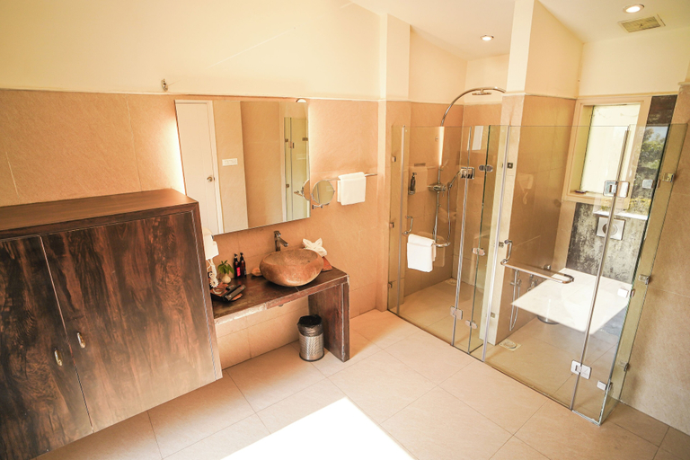 Bathroom 5, The Solluna Resort, Almora