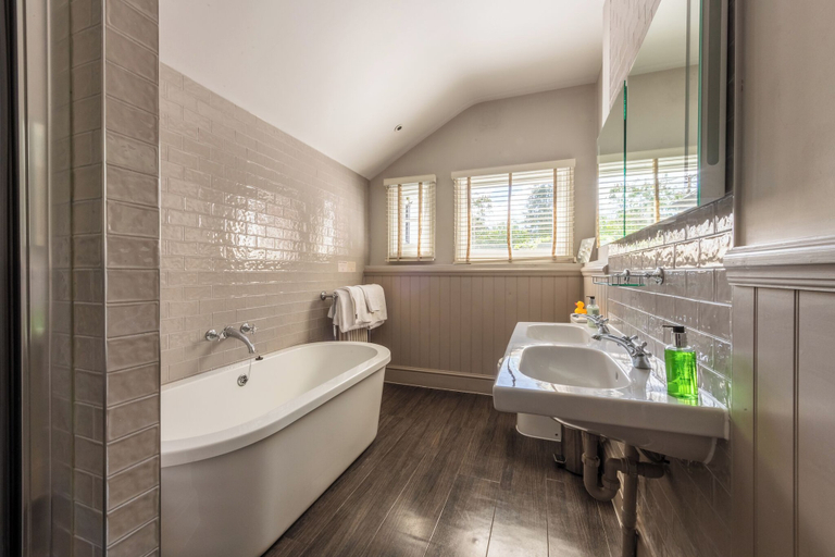 Bathroom 5, Royal Wells Hotel, Kent