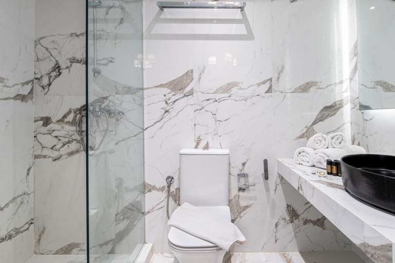 Bathroom 3, Assa Maris Beach Hotel, Central Macedonia