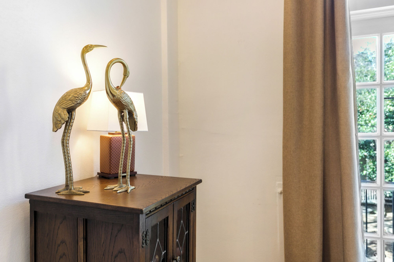 Food & Drinks, Spacious 3BR Condo in New Orleans, Orleans