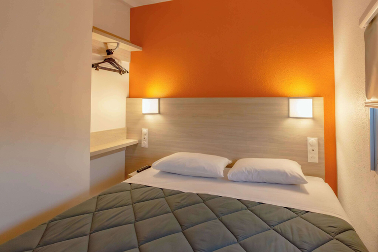 Bedroom 3, Premiere Classe Plaisir - Gatines, Yvelines