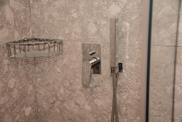 Bathroom 3, Kaiser Luxury Suites, Ionian Islands