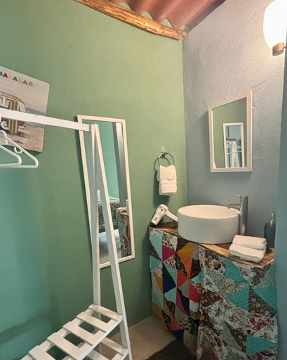 Bathroom 3, Un Toque de Brazil, Bacalar, Othón P. Blanco