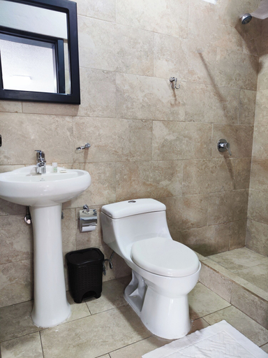 Bathroom 3, Hotel Bellavista Quito, Quito