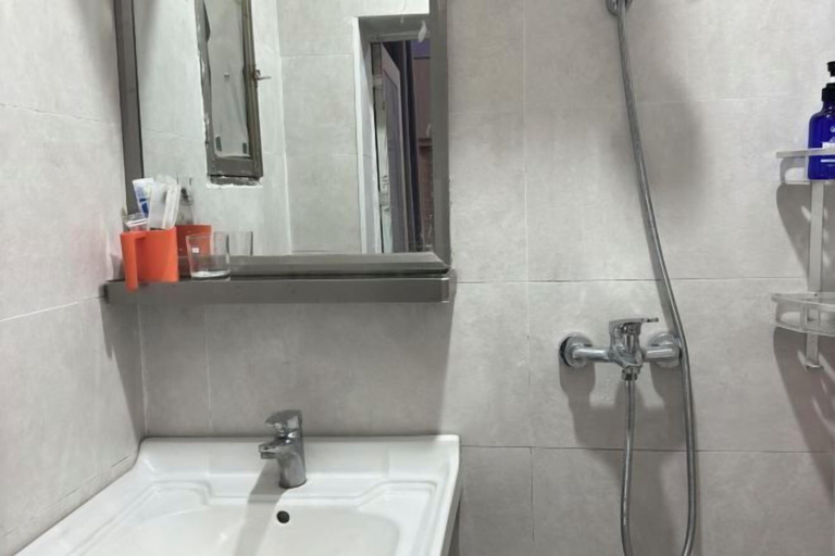 Bathroom 5, Lvsenlingongyu, Chenzhou