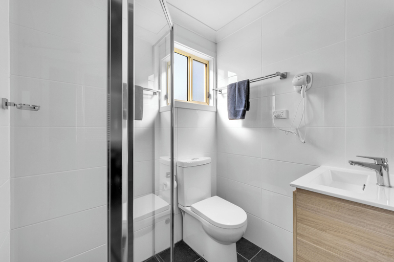 Bathroom 4, Mountain View Resort, Shoalhaven - Pt B