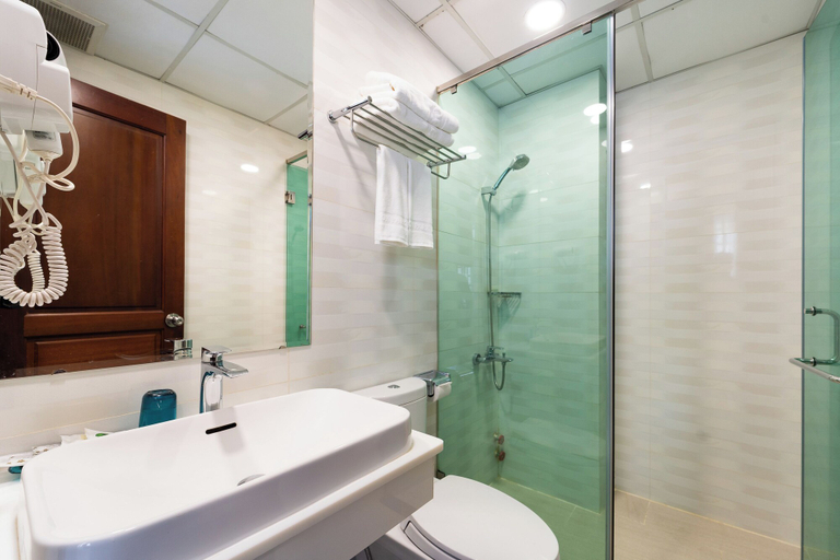 Bathroom 5, Sai Gon Park Hotel, District 1