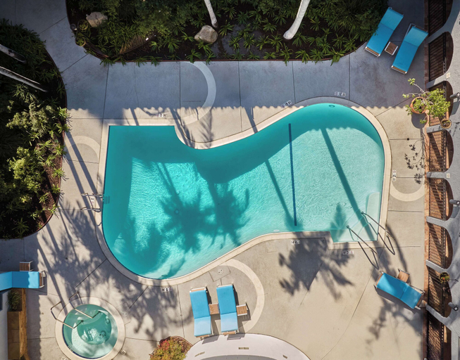Sport & Beauty 2, DoubleTree by Hilton Chatsworth, Los Angeles
