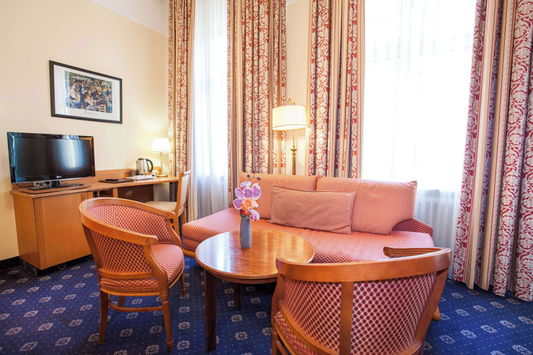 Bedroom 2, Centro National Frankfurt, Trademark Collection by Wyndham, Frankfurt am Main