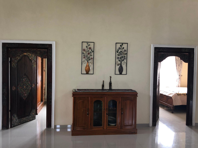 Others 4, Villa Bejo Sharia dekat Alun-alun Batu, Malang