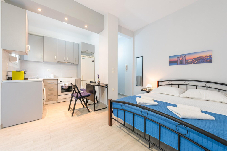 Room 5, Sweet and Central apt for 2 Fresh Paint feb 2024, Attica