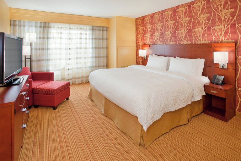 Bedroom 3, Courtyard by Marriott Pittsburgh North/Cranberry Woods, Butler