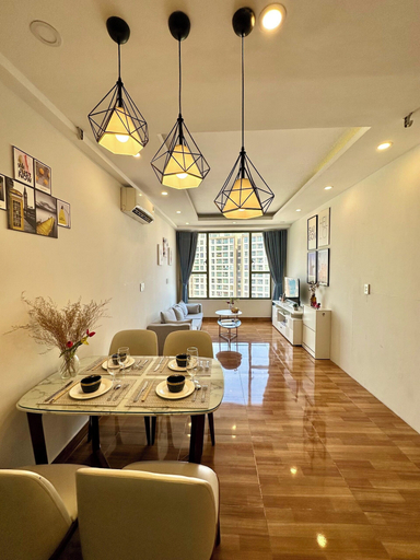 Food & Drinks 5, Lisa's Home - Millennium Luxury, District 4