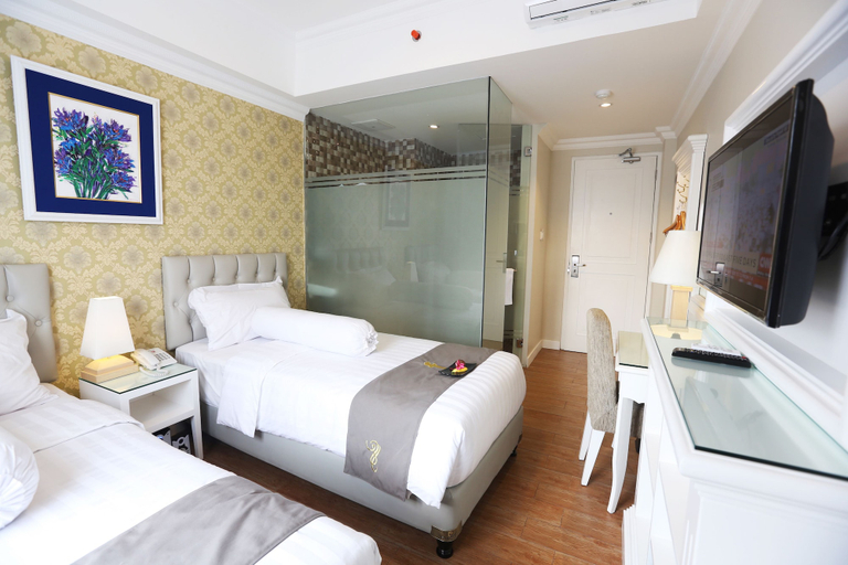 Bedroom 13