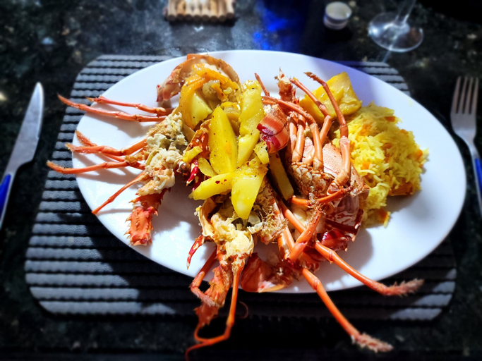 Food & Drinks 5, Pearl Ocean Villa