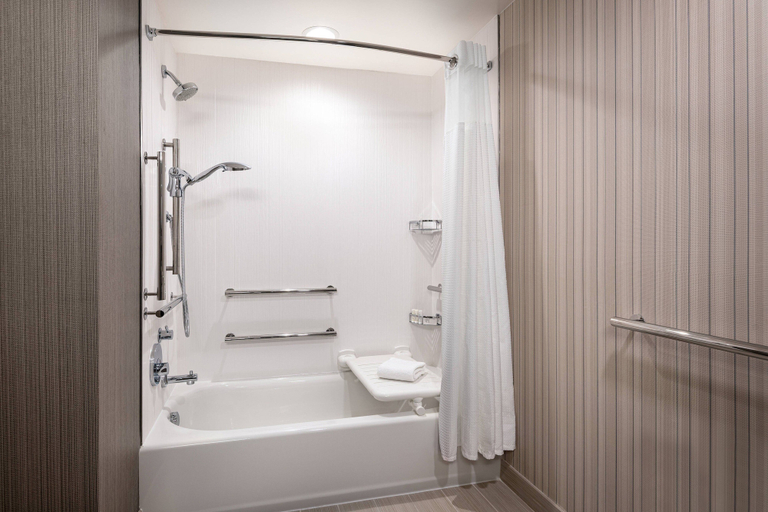 Bathroom 4, Courtyard by Marriott Petaluma Sonoma County, Sonoma