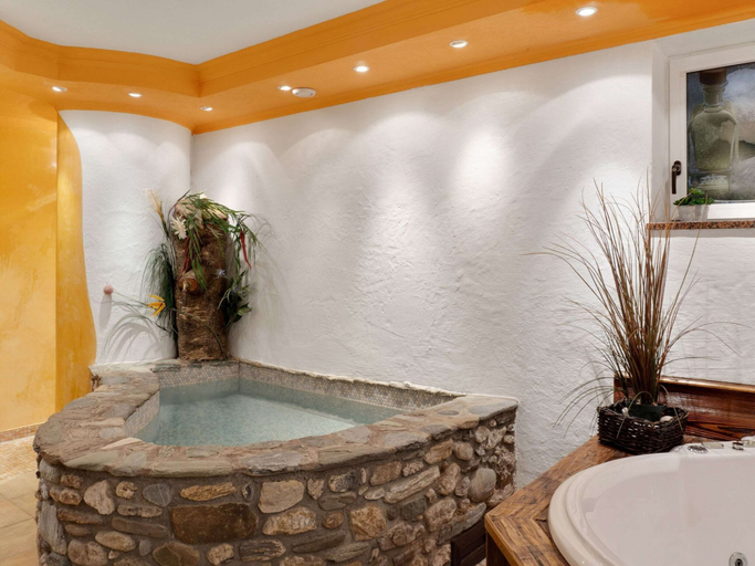Bathroom 3, Apartment in Grossarl near Ski Slopes, Sankt Johann im Pongau