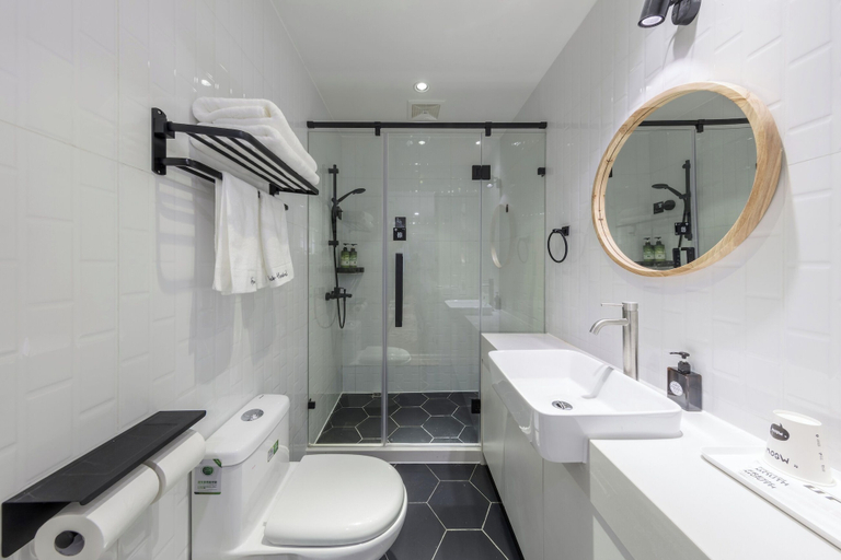 Bathroom 3, IFOREST Hotel (Shanghai Flagship Store), Shanghai