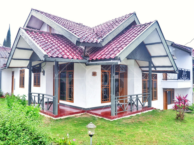 4BR Villa @ D'Orchid Park Cipanas, Bogor