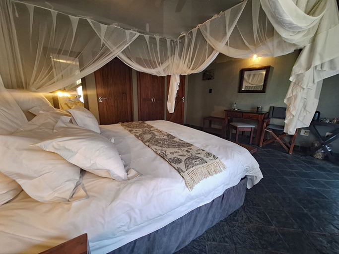 Bedroom 3, La Lechere Guest House, Mopani