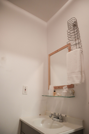 Bathroom 3, Auberge Valcartier - Par Aneyro, La Jacques-Cartier