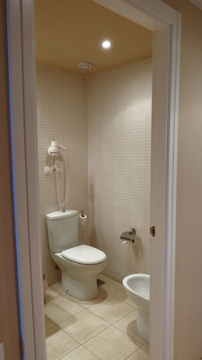 Bathroom 5, Flag Hotel Valencia, Valencia
