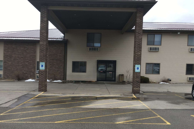 Exterior & Views 2, AmericInn by Wyndham Viroqua, Vernon
