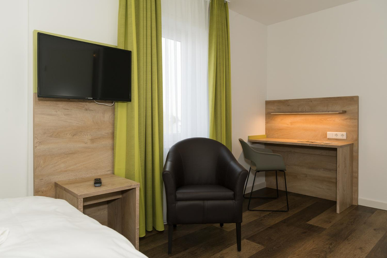 Bedroom 14