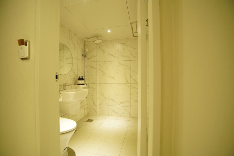 Bathroom, Busan Gwangalli Hotel Mare , Suyeong