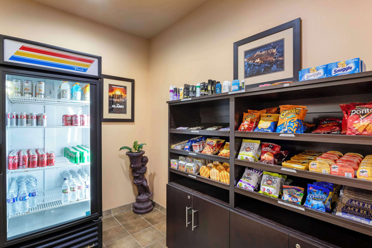 Food & Drinks 5, Best Western Plus Goliad Inn & Suites, Goliad