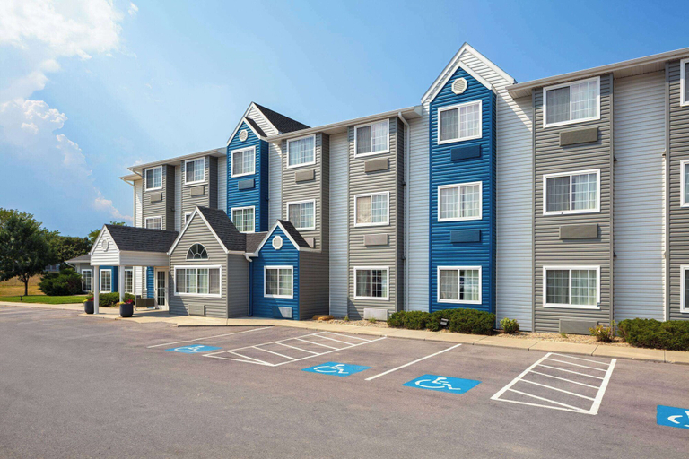 Microtel Inn & Suites by Wyndham Rapid City, Pennington