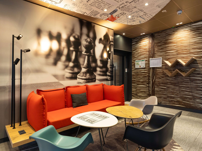 Public Area 7