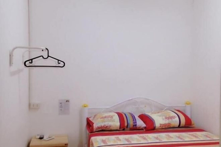 Bedroom 28