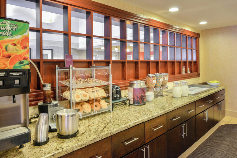 Food & Drinks 5, Residence Inn by Marriott Baltimore White Marsh, Baltimore
