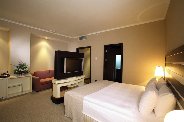 Bedroom 5