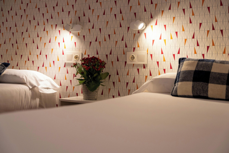 Bedroom 4, The Central House Barcelona Gracia - Hostel, Barcelona