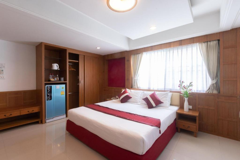 Bedroom 8