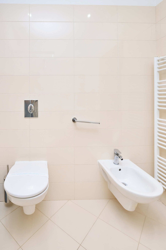 Bathroom 5, Hotel Phoenix, Velika Gorica