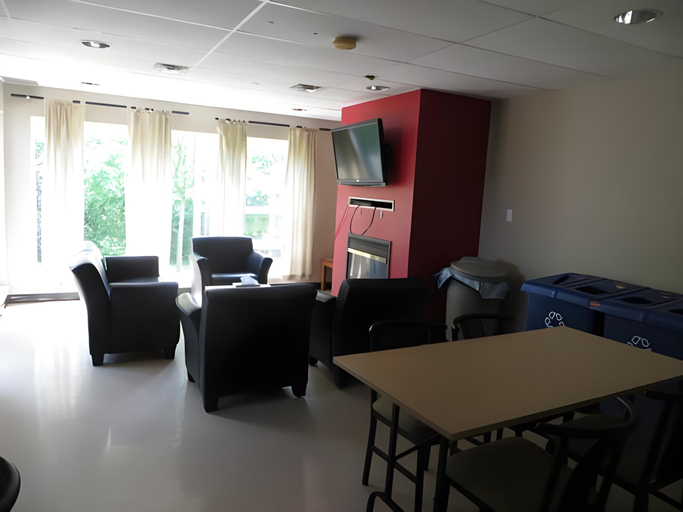 Others 4, Residence & Conference Centre-Brockville, Leeds and Grenville