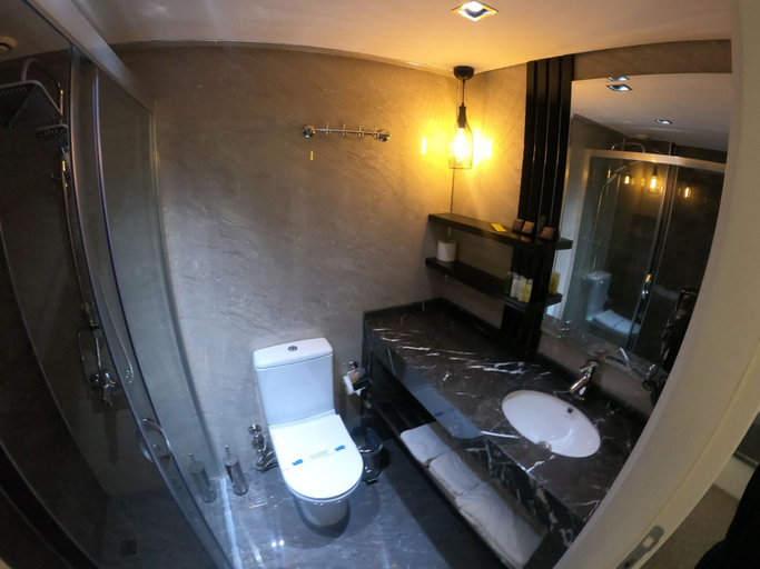 Bathroom 5, Luis Otel, Gaziemir