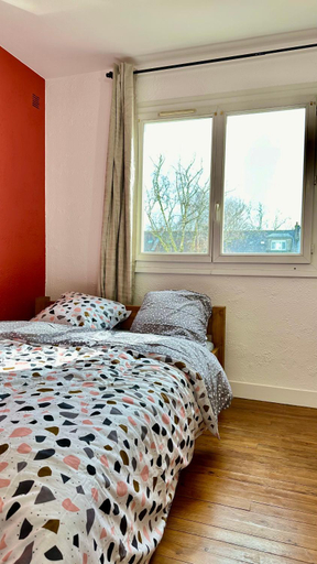 Others 3, LE BORD DE LA LOIRE - chambre avec salle de bains commune, Loire-Atlantique