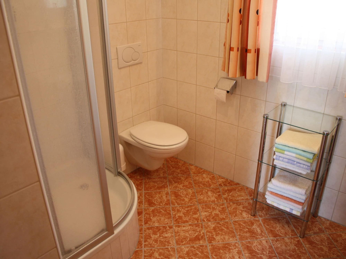 Bathroom, Apartment Near the ski Area in the Salzburg Region, Sankt Johann im Pongau