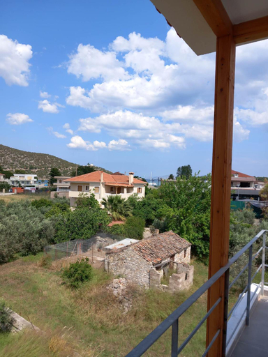 Others 5, Wooden Home, Peloponnese