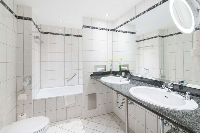 Bathroom 5, Best Western Wein-Und Parkhotel Nierstein, Mainz-Bingen